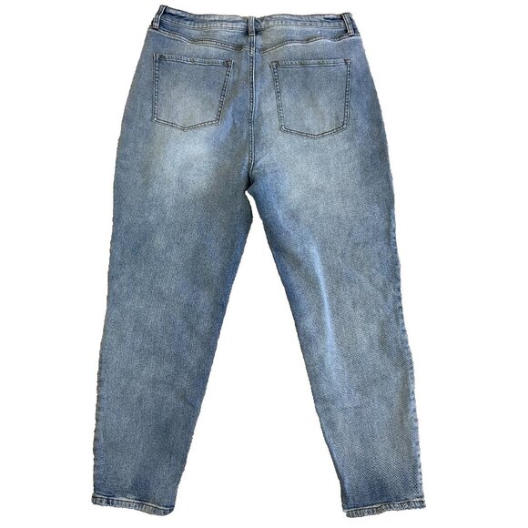 Disney Mom Jeans The Sensational Six Embroidered Size 17 - Picture 2 of 9